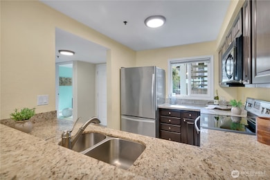 25035 98th Place S unit D-102, Kent, WA 98030 - photo 6