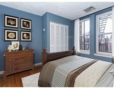 36 Hull St unit 7, Boston, MA 02113 - photo 5