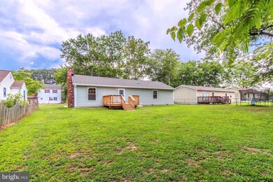 115 W Potomac Dr, Colonial Beach, VA 22443 - photo 3