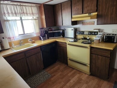 620 S Alfalfa St, Heppner, OR 97836 - photo 5