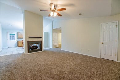 8 Winchester Ln, Bella Vista, AR 72715 - photo 2