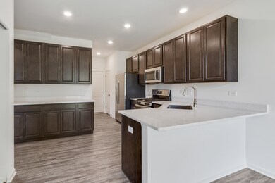 1740 Carlstedt Dr, Aurora, IL 60502 - photo 3