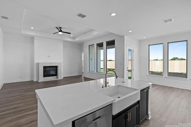 201 Lac Leman Dr, New Braunfels, TX 78130 - photo 4