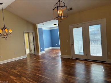 6815 Hanesbrook Cir unit 304, Clemmons, NC 27012 - photo 3