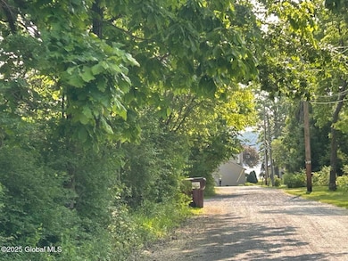 8 Collamer Rd, Malta, NY 12020 - photo 2