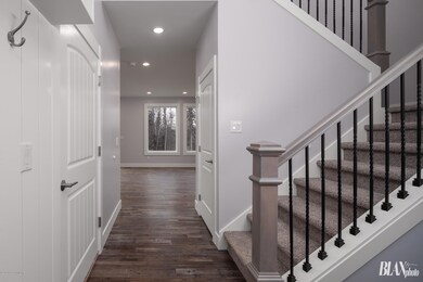 104_121819_realestate