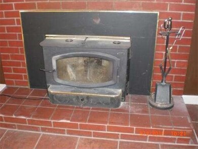 24 Lyons Rd, Dudley, MA 01571 - photo 5