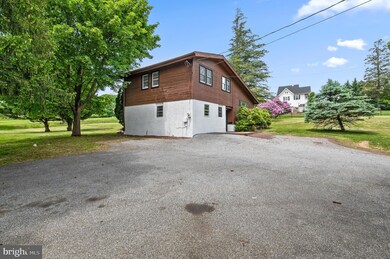 293 Valleybrook Rd, Glen Mills, PA 19342 - photo 2