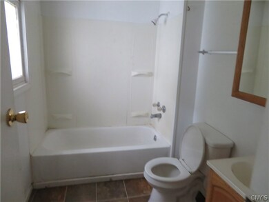 313 Erie St, Fulton, NY 13069 - photo 6