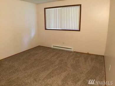 17210 E Lake Goodwin Rd, Stanwood, WA 98292 - photo 7