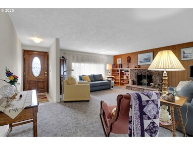 1448 Cheek St, Springfield, OR 97477 - photo 6