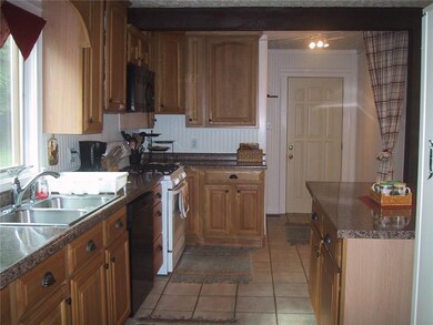 11800 Hopkins Ln, Loogootee, IN 47553 - photo 4