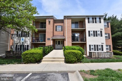18336 Streamside Dr unit 101, Gaithersburg, MD 20879 - photo 2