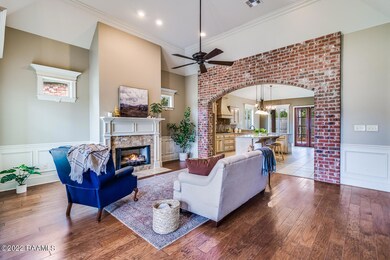 210 La Villa Circle-5