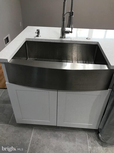 9008 Meadow Heights Rd, Randallstown, MD 21133 - photo 6