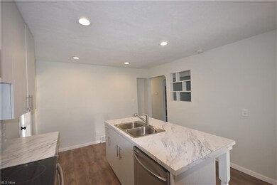 18304 Dalewood Ave, Maple Heights, OH 44137 - photo 5