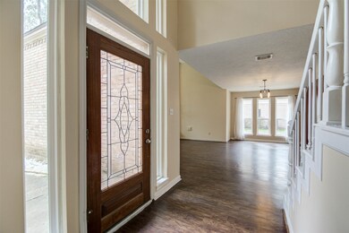 15707 Gilbertyn Dr, Tomball, TX 77377 - photo 4