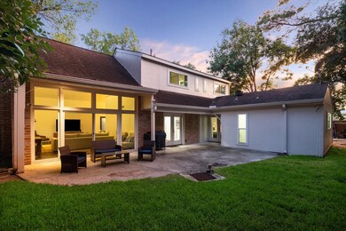 10226 Briar Forest Dr, Houston, TX 77042 - photo 2