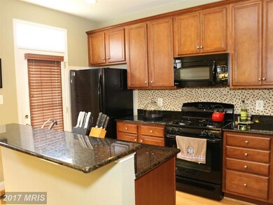 11828 Regents Park Dr, Germantown, MD 20876 - photo 6