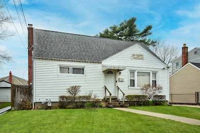 24 Gilroy Ave, Uniondale, NY 11553 - photo 3