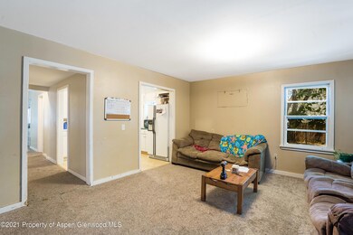 410 Barclay St _001