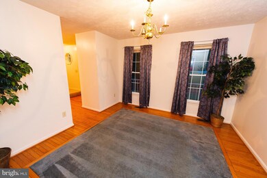 7514 Regency Glen Dr, Fredericksburg, VA 22407 - photo 3