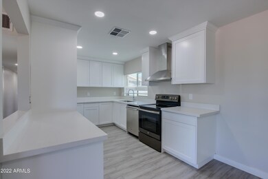 NEW KITCHEN WITH RECESS LIGHTS