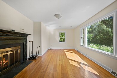 101 Chestnut Hill Rd, Norwalk, CT 06851 - photo 5