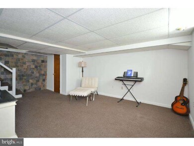 610 Glenfield Ave, Glenolden, PA 19036 - photo 6