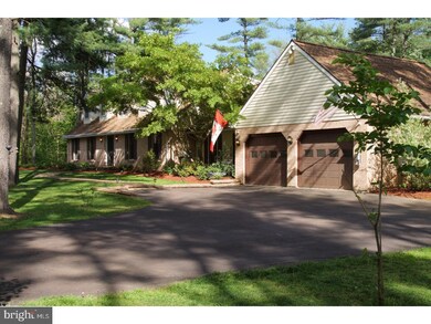 886 Brandon Ln, Schwenksville, PA 19473 - photo 2