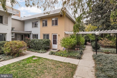 813 3rd St SW unit 317, Washington, DC 20024 - photo 4