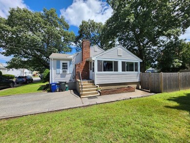 9 Gregg St, Woburn, MA 01801 - photo 3