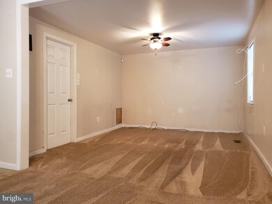 243 Knoxville Rd, Knoxville, MD 21758 - photo 7