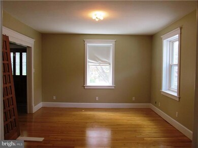 34 N Chester Pike unit . 2, Glenolden, PA 19036 - photo 3