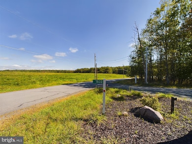 7832 Lake Shore Dr, Pocono Lake, PA 18347 - photo 2