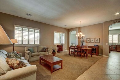 Formal living & dining