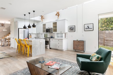 2804 E 22nd St unit B, Austin, TX 78722 - photo 7