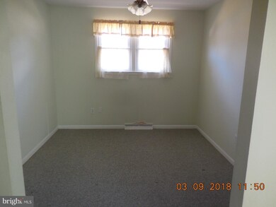 5708 Alan Dr, Clinton, MD 20735 - photo 7