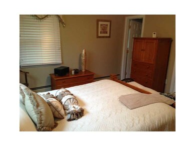 14 Roger Williams Dr, Greenville, RI 02828 - photo 7