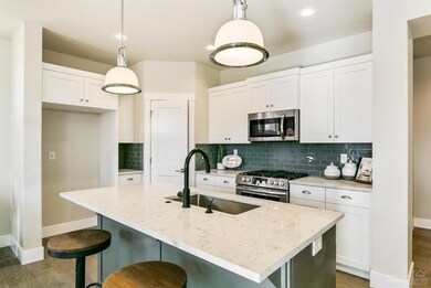 4136 SW Coyote Ave, Redmond, OR 97756 - photo 6