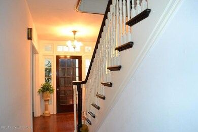 411 Grant St, Olyphant, PA 18447 - photo 4