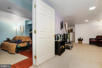 9434 Gentle Cir, Montgomery Village, MD 20886 - photo 6