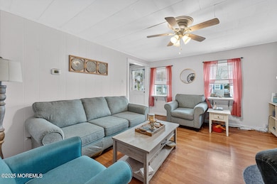 48 Pine St, Keyport, NJ 07735 - photo 3