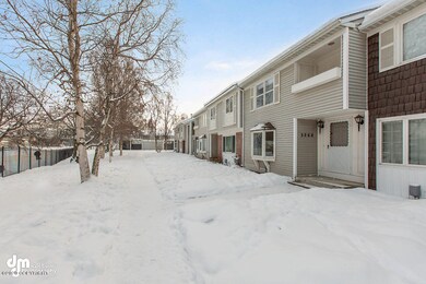 Exterior Front MS_106684-SMALL
