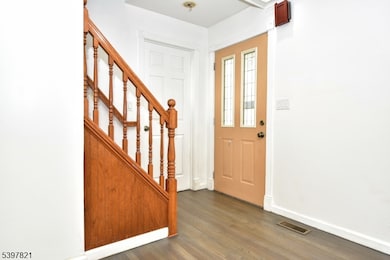 660 Arcadia Rd, Ridgewood, NJ 07450 - photo 2