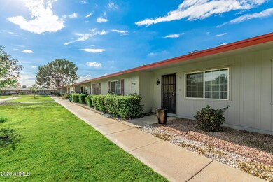 13870 N Newcastle Dr, Sun City, AZ 85351 - photo 3