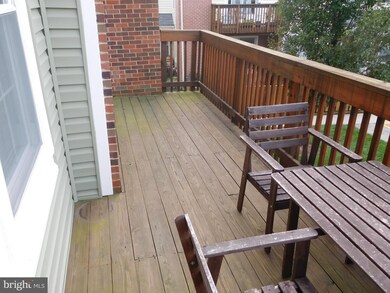 4043 Chetham Way unit 18, Woodbridge, VA 22192 - photo 5