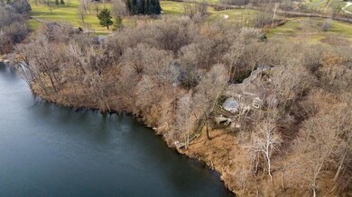 27_1660SignalPointDr_900000_LowRes