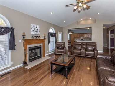 6 Ashworth Ct, Maryville, IL 62062 - photo 5