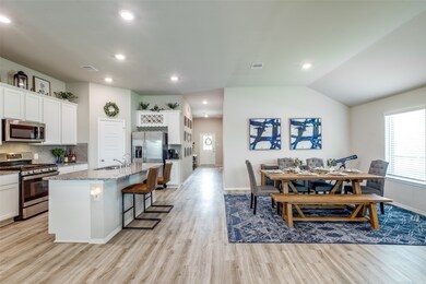 1228 Steed Bluff Dr, Alvin, TX 77511 - photo 5